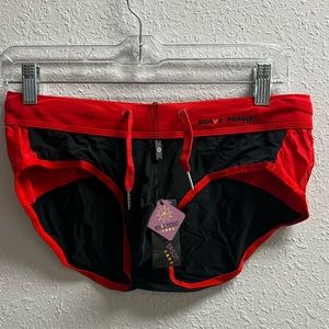 Red/black speedo